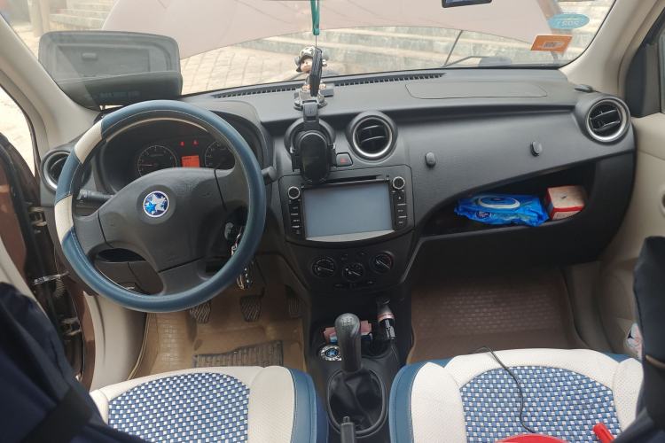 Used Venucia R30 2014 1.2L Manual Enjoyment Edition