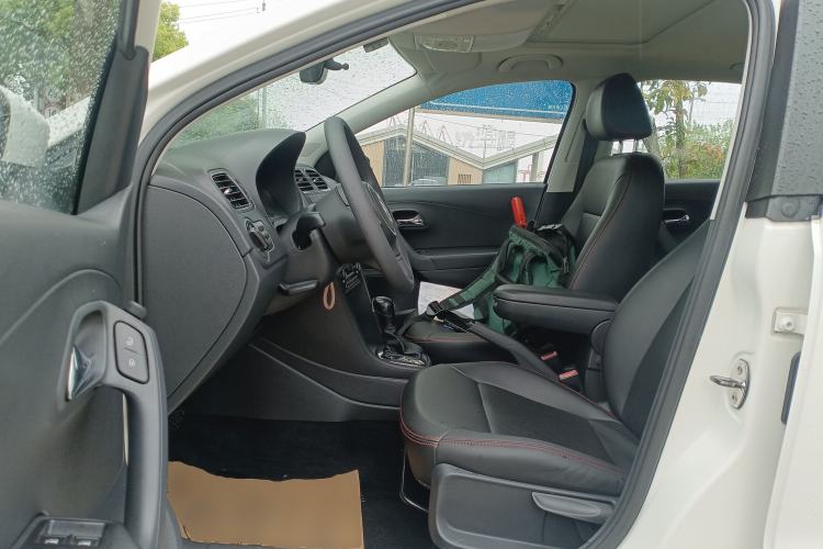 Used Volkswagen Polo 2013 1.4L Automatic Comfort Edition Driver Seat