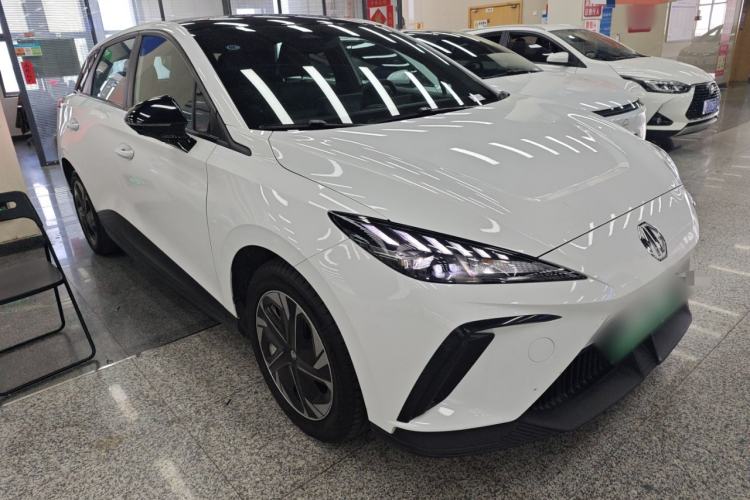 Used MG 4 EV 2023 425km Executive Version Front Right 45 Deg