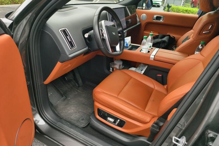 Used Li Auto L8 2023 Pro Model
