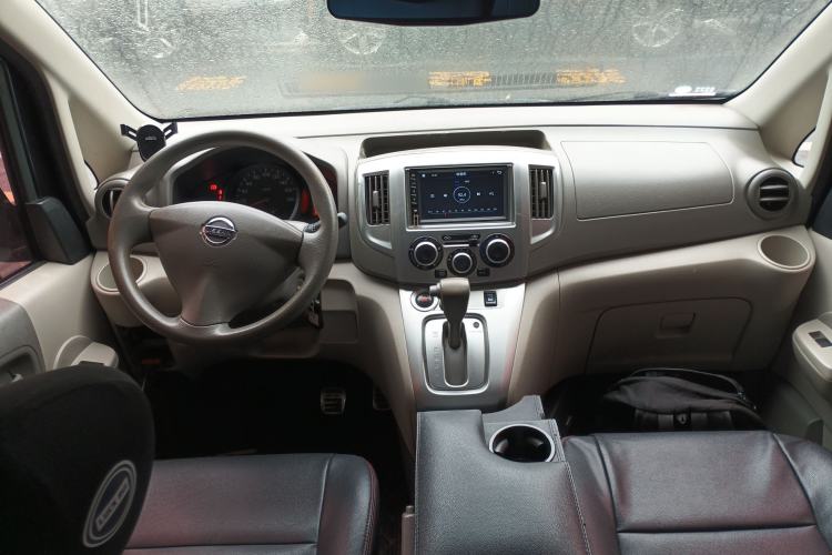 Used Nissan NV200 2018 1.6L CVT Luxury Model Center Console