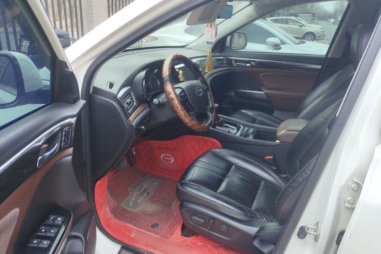 Used GAC Trumpchi GS8 2017 320T Two-Wheel Drive Luxury Smart Connectivity Version (7 Seats)