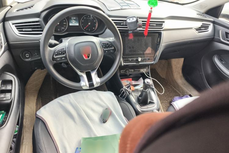 Used Roewe i5 2019 1.5L Manual 4G Connect Luxury Edition
