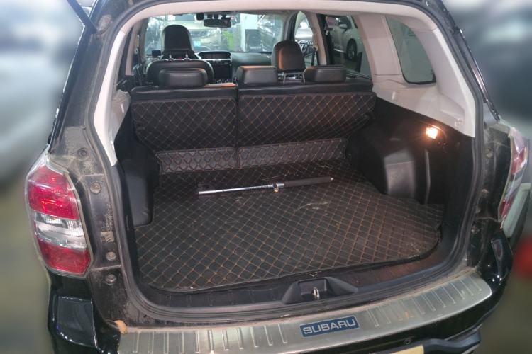 Used Subaru Forester 2013 2.5i Automatic Luxury Edition Trunk