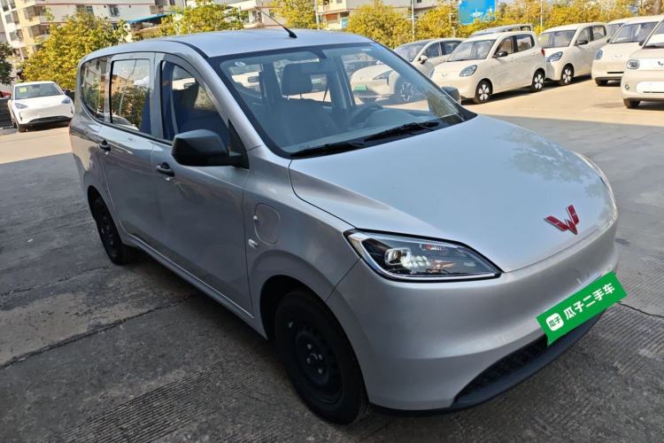 Used Wuling Hongguang New Energy 2024 All-Electric Model 300KM Practical Version