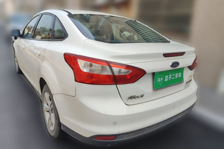Used Ford Focus 2012 Sedan 1.6L Automatic Fashion Edition
