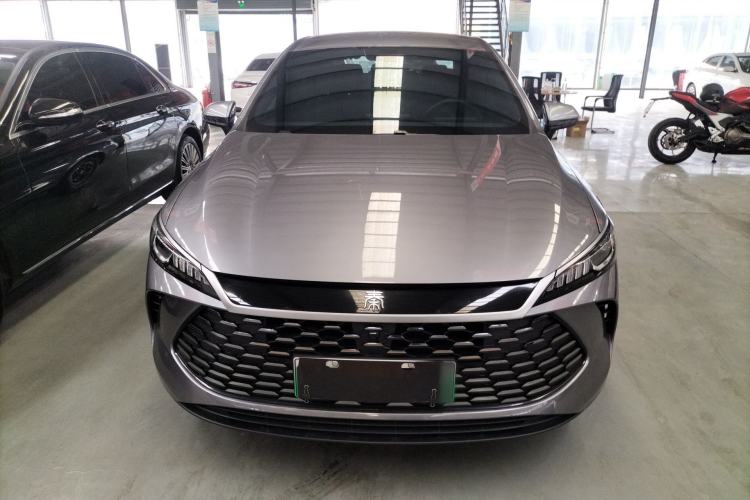 Used BYD Qin PLUS 2025 DM-i Smart Drive 55KM Leading Model
