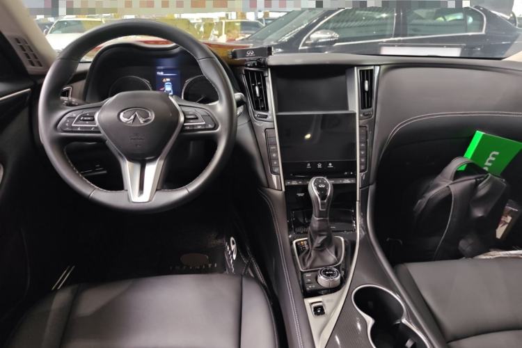 Used Infiniti Q50L 2018 2.0T Comfort Edition China VI Standard
