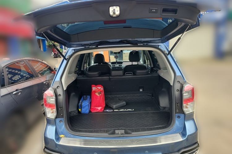 Used Subaru Forester 2016 2.0i Fashion Navigation Edition Trunk