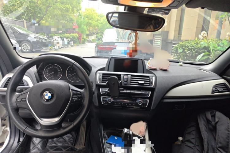 Used BMW 2 Series 2015 218i Convertible Coupe Interior 2