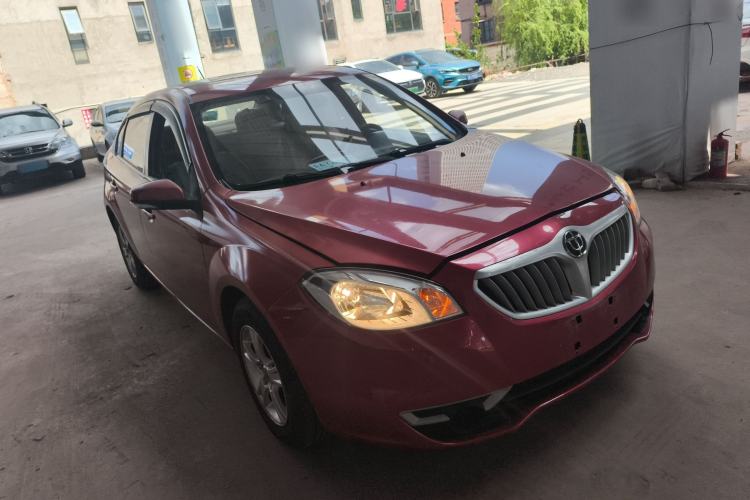 Used Brilliance H330 2013 1.5L Automatic Comfort Edition Front Right 45 Deg