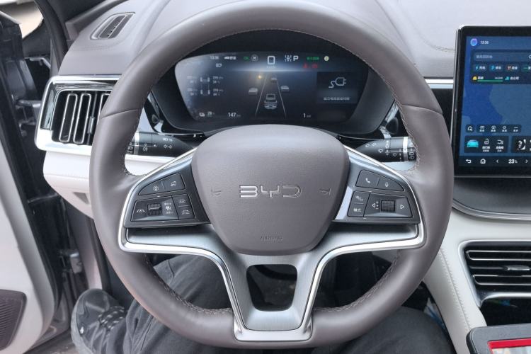 Used BYD Song PLUS New Energy 2024 Honor Edition EV 520km Premium Model