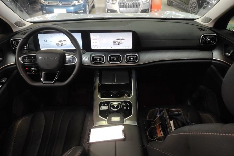 Used Chery Tiggo 9 2025 2.0T Dual-Clutch Two-Wheel Drive Comfort Edition 7 Seats
