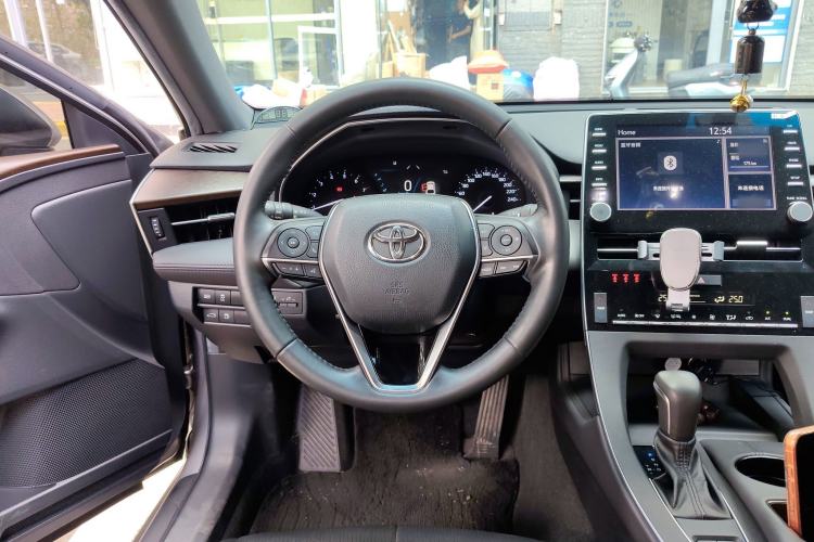 Used Toyota Avalon 2019 2.0L Luxury Edition China VI Standard
