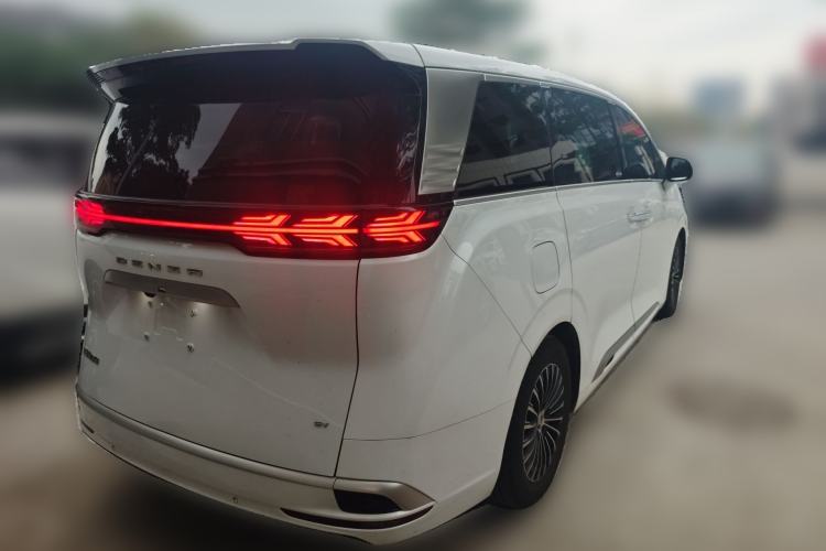 Used Denza D9 2024 EV 620 Premium Model Rear Right 45 Deg