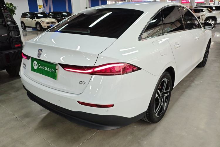 Used Roewe D7 2023 DMH 125km Excellence Edition Rear Right 45 Deg