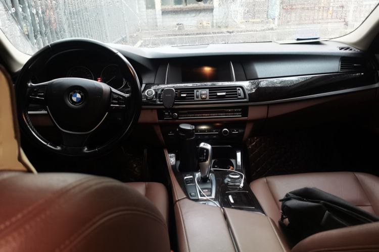 Used BMW 5 Series 2017 525Li Leading Model
