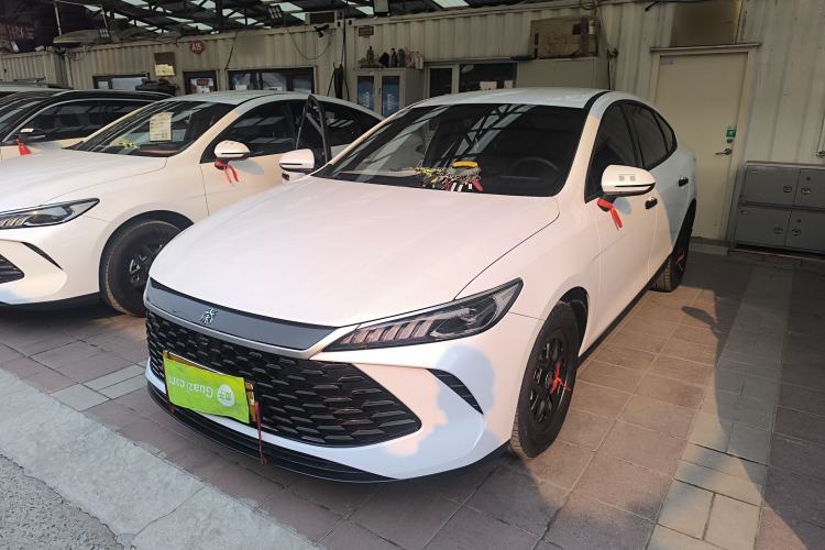 Used BYD Qin PLUS 2025 DM-i Smart Drive 55KM Leading Model