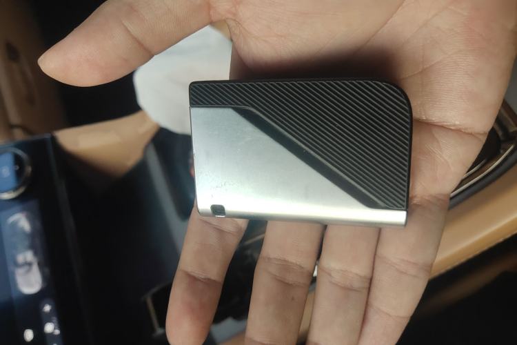 Used Lynk & Co 09 2021 2.0T Halo Six-Seater