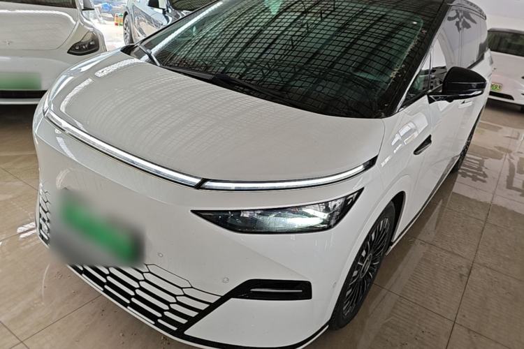 Used XPeng X9 2025 740 Ultra-Long Range Max