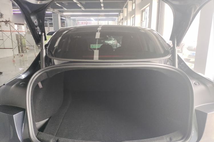 Used Tesla Model 3 2023 Rear-Wheel-Drive Version
