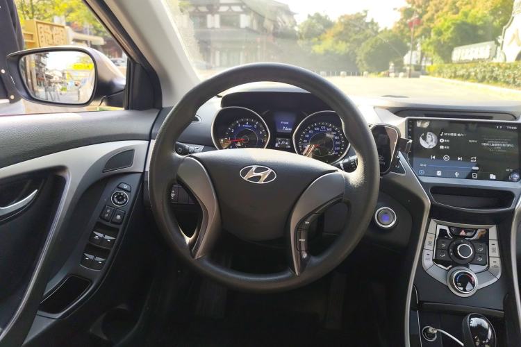Used Hyundai Elantra (5th Generation / Langdong) 2015 1.6L Automatic Leading Model
