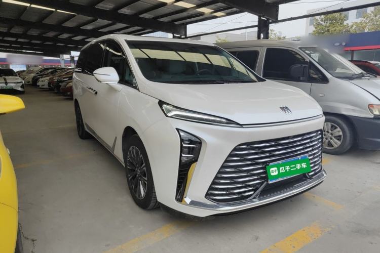 Used Buick GL8 2025 Lu Zun Deluxe Edition