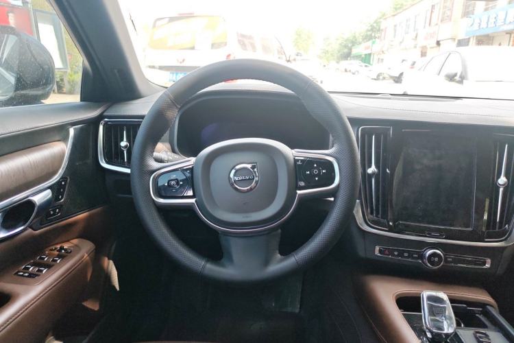Used Volvo S90 2023 B5 Zhiyuan Luxury Edition