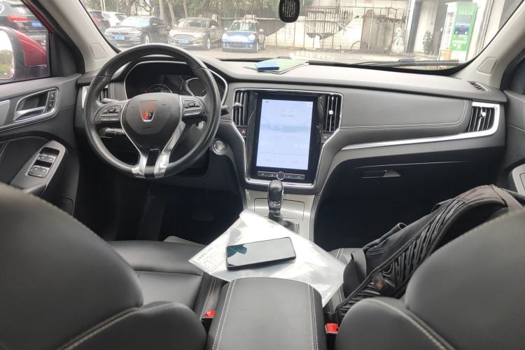 Used Roewe RX5 2019 20T Two-Wheel Drive Automatic Ali Smart Connectivity Platinum Edition Center Console