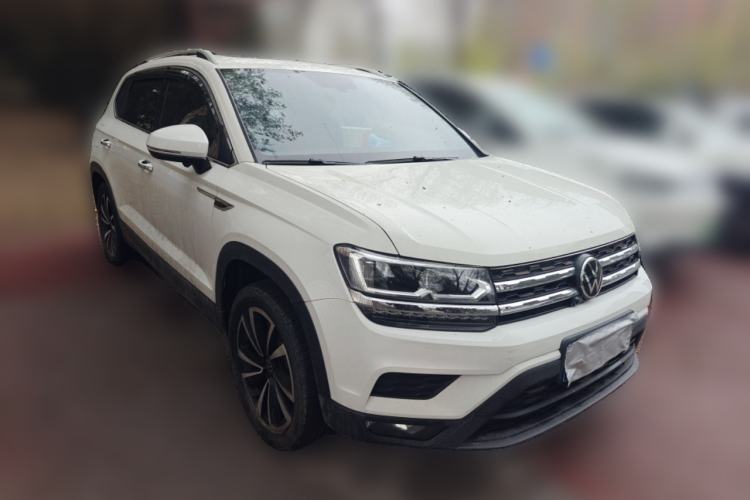 Used Volkswagen Tharu 2021 280TSI Two-Wheel-Drive Luxury Plus Edition Front Right 45 Deg