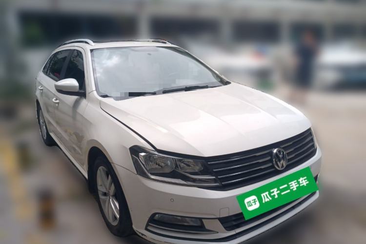 Used Volkswagen Gran Lavida 2017 230TSI DSG Comfort Edition Front Right 45 Deg