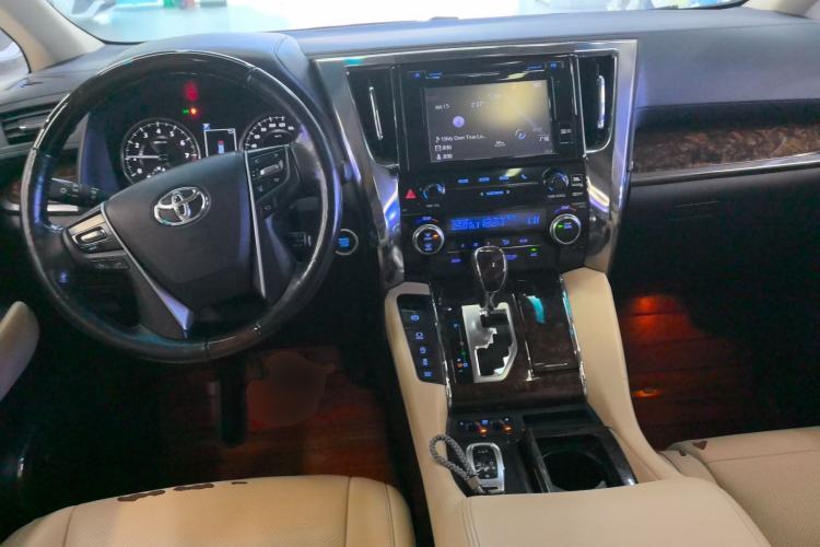 Used Toyota Alphard 2018 Revised Version 3.5L Luxury Edition