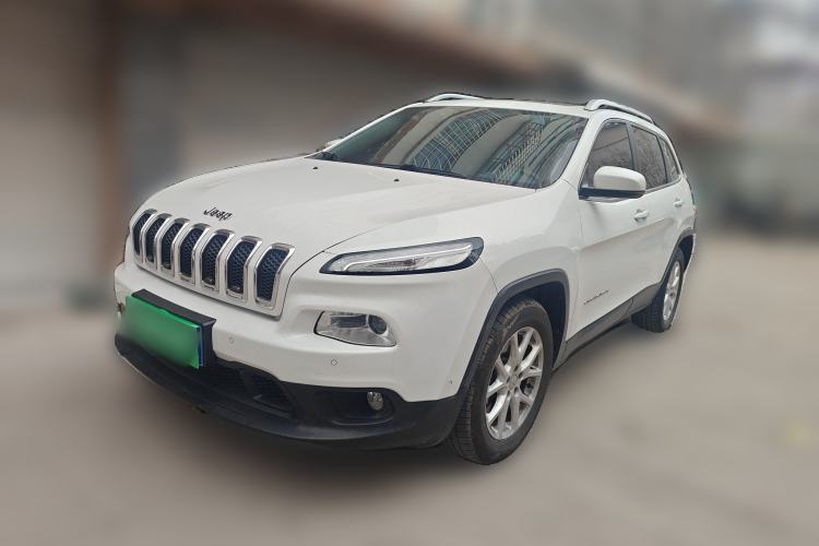 Used Jeep Cherokee 2016 2.0L Superior Edition