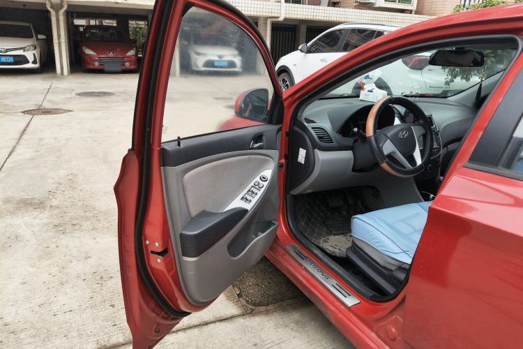 Used Hyundai Verna (older generation) 2010 Sedan 1.4L Automatic Comfort Model GS
