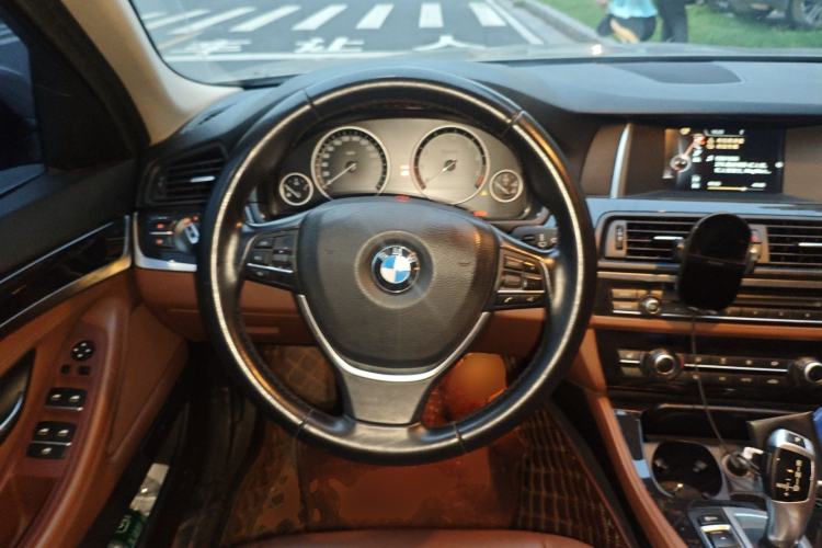 Used BMW 5 Series 2017 520Li Elegant Edition Steering Wheel
