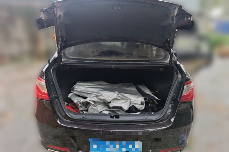 Used Soueast V5 Lingzhi 2012 1.5L Manual Standard Edition Trunk