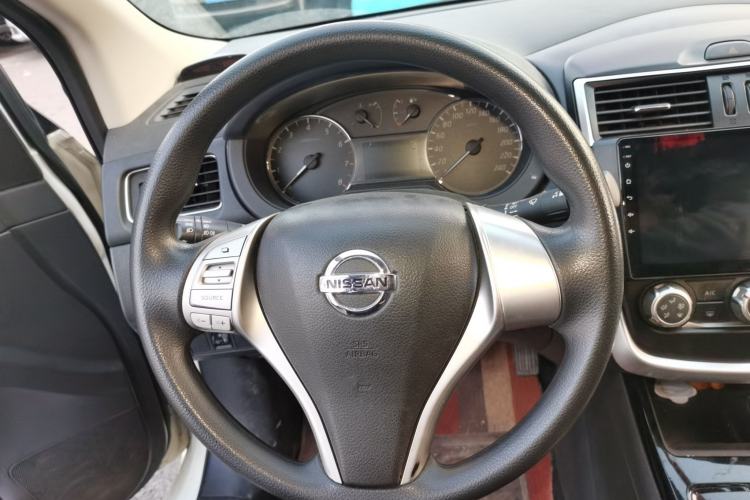 Used Nissan Tiida 2016 1.6L CVT Cool Dynamic Edition