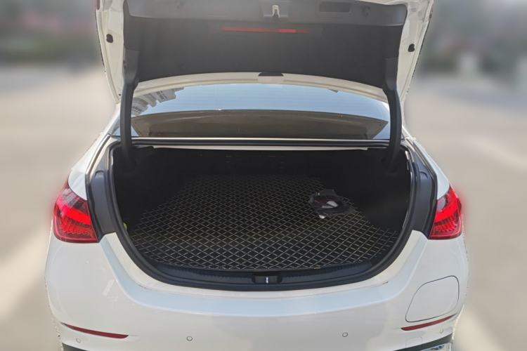 Used Mercedes-Benz C-Class New Energy 2023 Second Facelift C 350 eL
