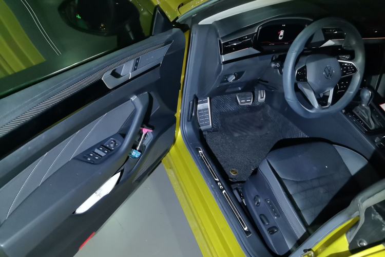 Used Volkswagen FAW-Volkswagen CC 2021 380TSI Striking Edition Driver Seat