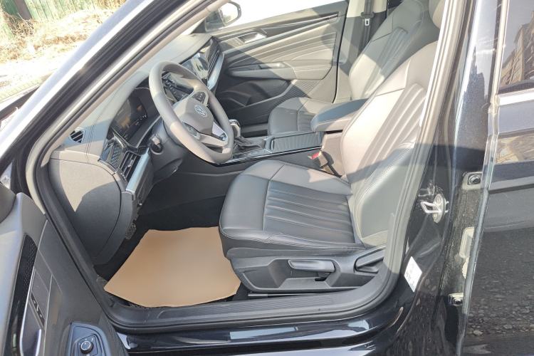 Used Volkswagen Passat 2024 280TSI Business Edition
