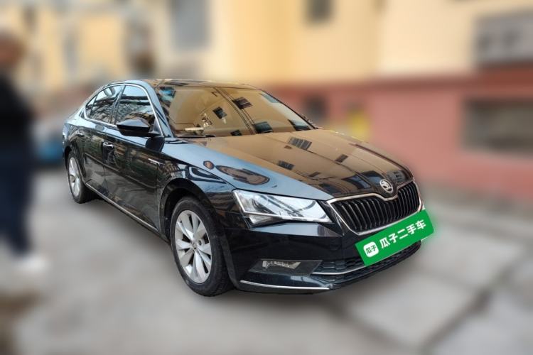 Used Skoda Superb 2018 TSI280 DSG Comfort Edition China V Standard Front Right 45 Deg