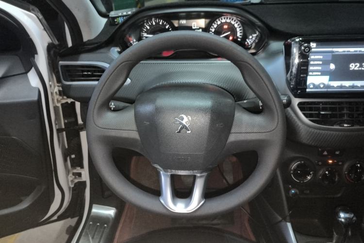 Used Peugeot 2008 2014 1.6L Automatic Trend Edition Steering Wheel