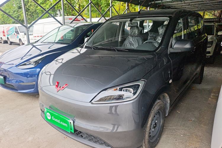 Used Wuling Hongguang New Energy 2024 All-Electric Model 300KM Practical Version