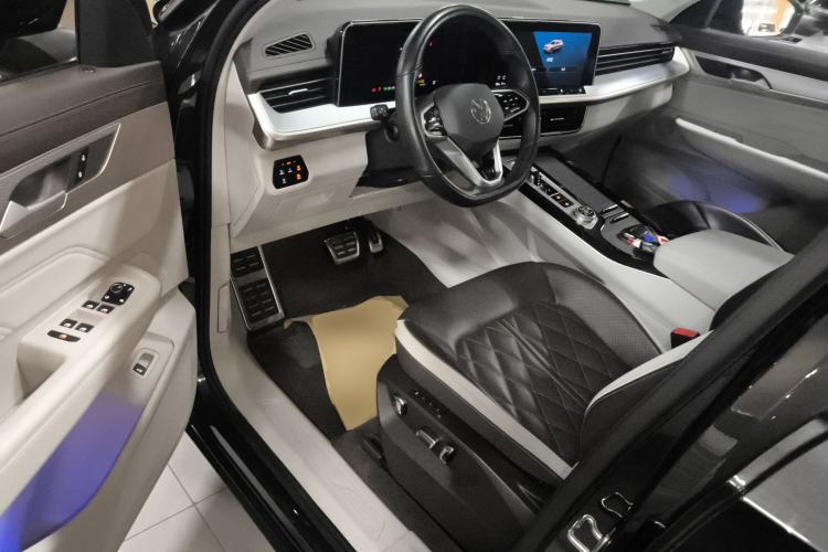 Used Volkswagen Tavendor 2023 380TSI Four-Wheel Drive R-Line Cruise Edition Driver Seat