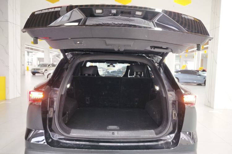 Used JETOUR Dashing 2023 1.5T DCT Starlight Shine Pro Edition