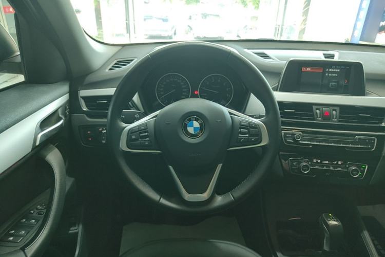 Used BMW X1 2018 sDrive20Li Leading Model