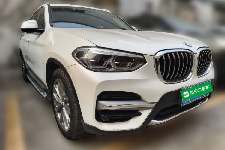 Used BMW X3 2021 Facelift xDrive25i Luxury Package Front Right 45 Deg