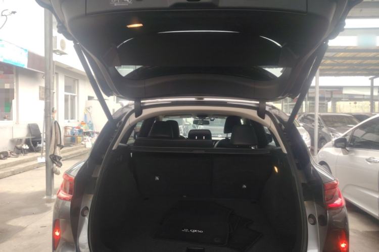 Used Infiniti QX50 2020 2.0T Two-Wheel Drive Fashion Edition Trunk