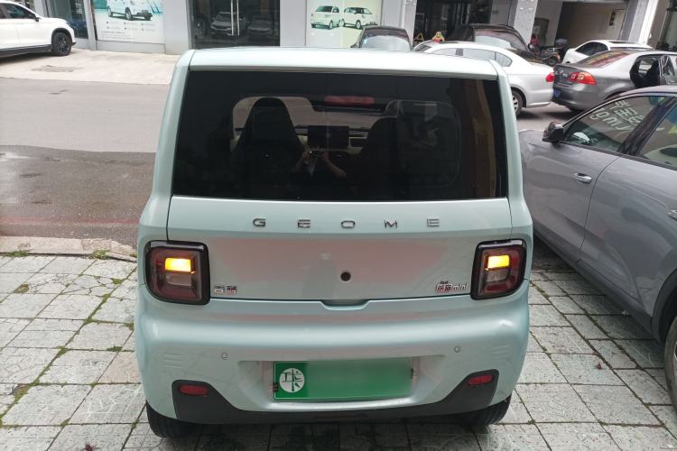 Used Geely Galaxy Panda 2023 Panda Mini 200km Endurance Bear Rear
