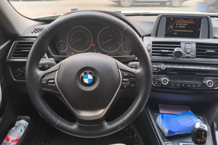 Used BMW 3 Series 2016 320Li Ambition Model
